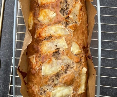 boekweitbrood met honing en brie